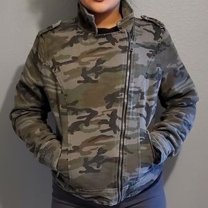 Army camouflage jacket size L